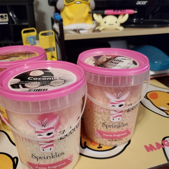 Pink Zebra Wax Sprinkle Buckets - Picture 4 of 5